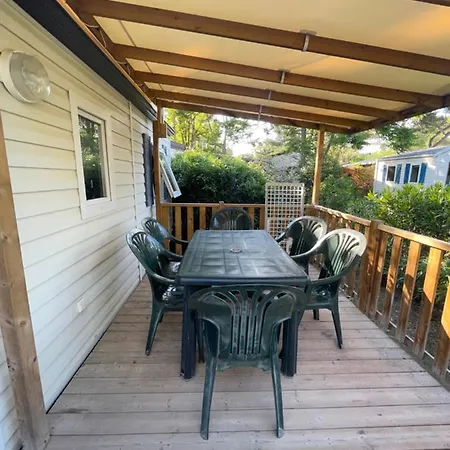 Mobil-home Au Pied Du Luberon *